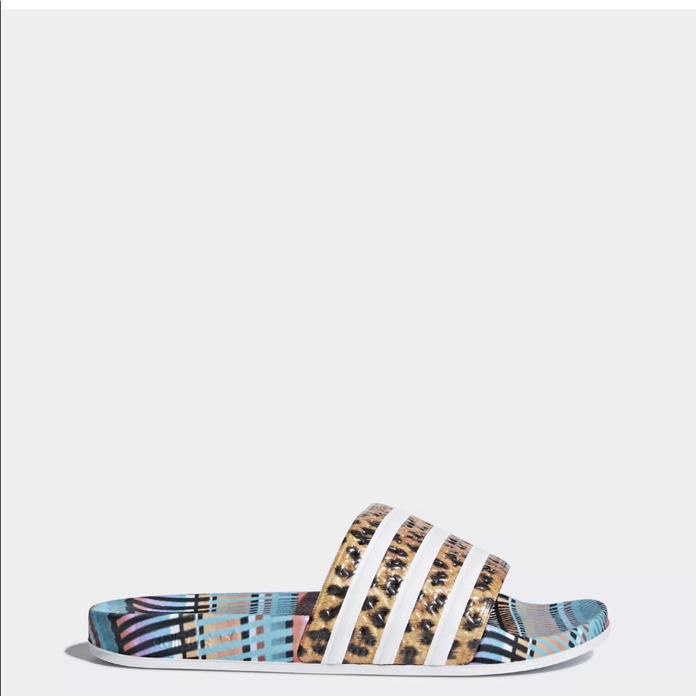 LAST ONE ! Adidas Adilette Slides
